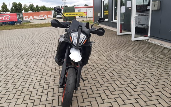 Gebrauchtmotorrad KTM 890 SMT - Bild 4