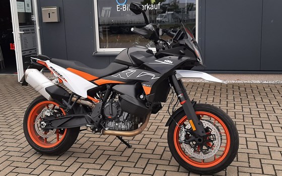 Gebrauchtmotorrad KTM 890 SMT - Bild 1