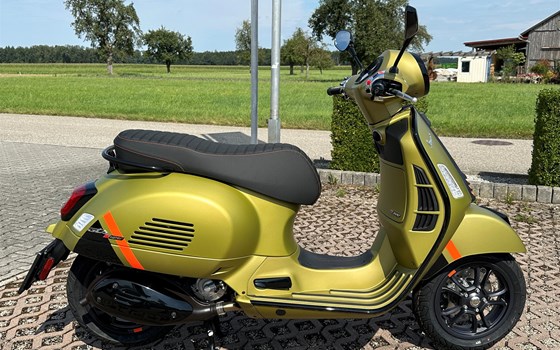 Neufahrzeug Vespa GTS 300 hpe Super Sport - Bild 1 Neufahrzeug Vespa GTS 300 hpe Super Sport - Bild 1