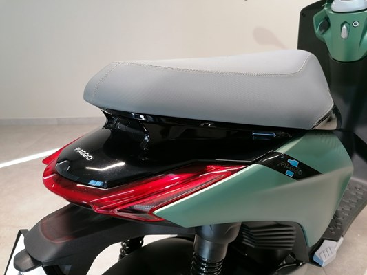 Piaggio 1 Active (schwarz) - Bild 4