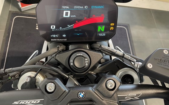 Gebrauchtmotorrad BMW S 1000 R - Bild 6 Gebrauchtmotorrad BMW S 1000 R - Bild 6