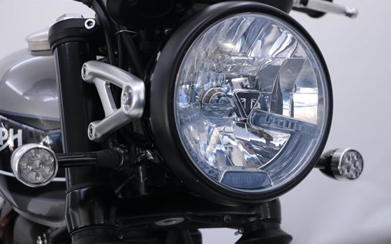 Gebrauchtmotorrad Triumph 5T Speed Twin - Bild 9