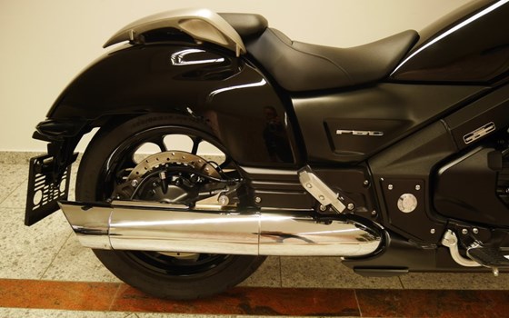 Gebrauchtmotorrad Honda GL 1800 Goldwing - Bild 10 Gebrauchtmotorrad Honda GL 1800 Goldwing - Bild 10