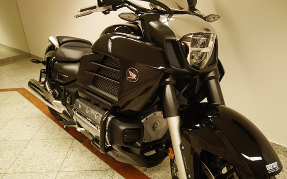 Gebrauchtmotorrad Honda GL 1800 Goldwing - Bild 2 Gebrauchtmotorrad Honda GL 1800 Goldwing - Bild 2