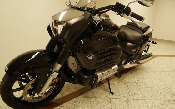 Gebrauchtmotorrad Honda GL 1800 Goldwing - Bild 5 Gebrauchtmotorrad Honda GL 1800 Goldwing - Bild 5