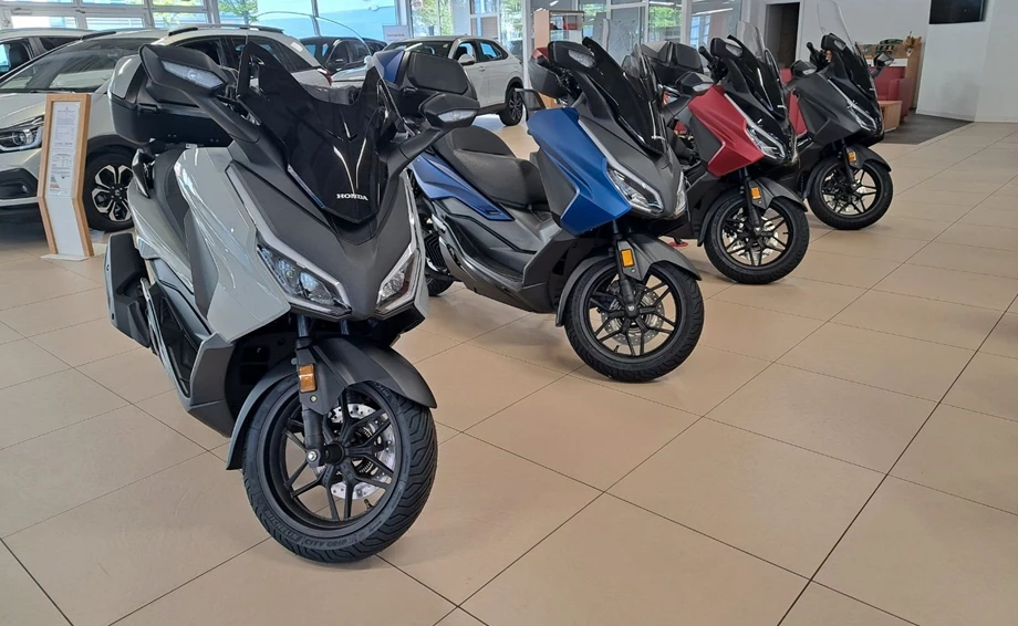 Offer Honda Forza 125 Bild 2: Offer Honda Forza 125
