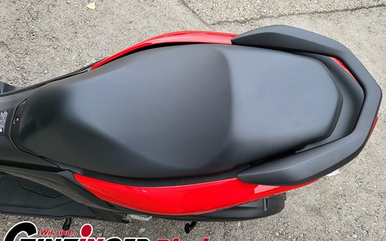Neufahrzeug Yamaha NMAX 125 - Bild 5 Neufahrzeug Yamaha NMAX 125 - Bild 5