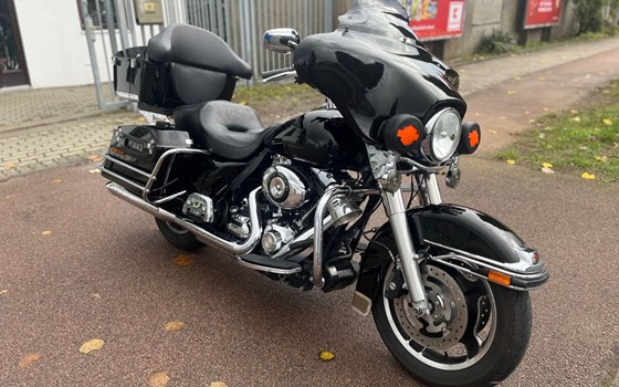 Gebrauchtmotorrad Harley-Davidson Electra Glide Police Edition - Bild 2