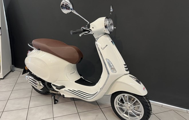 Vespa Primavera 50 4T