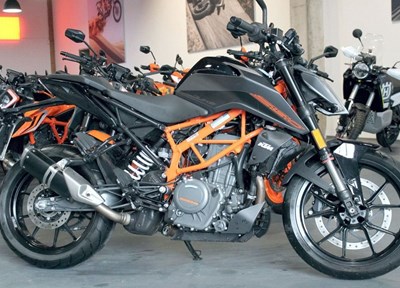 KTM 390 Duke