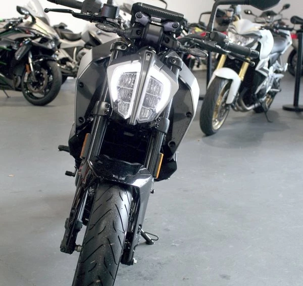 Angebot KTM 390 Duke Bild 3: Angebot KTM 390 Duke