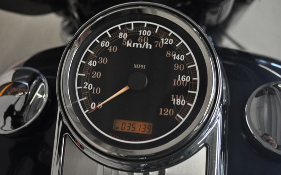 Gebrauchtmotorrad Harley-Davidson Road King Police FLHP - Bild 11