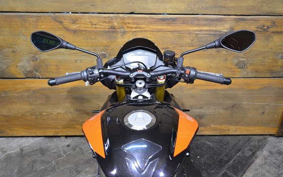 Motorrad Occasion Aprilia Tuono V4 1100 RR - Bild 3