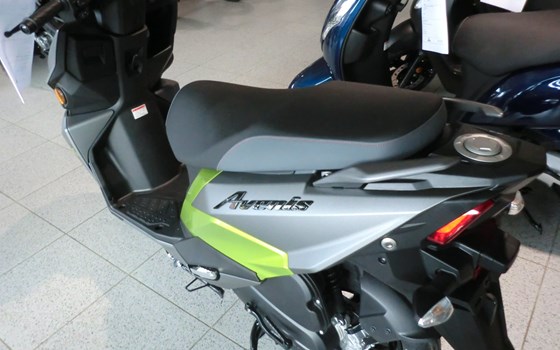 Neufahrzeug Suzuki Avenis 125 - Bild 2