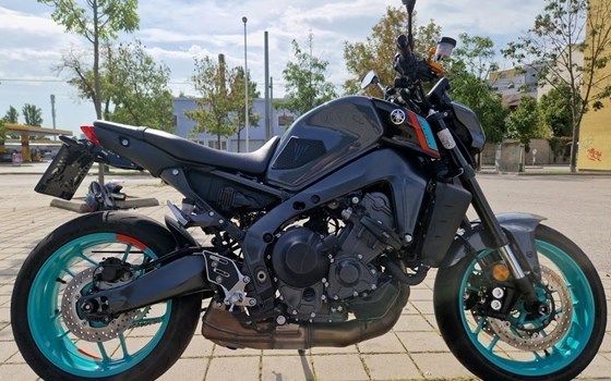 Gebrauchtmotorrad Yamaha MT-09 - Bild 2