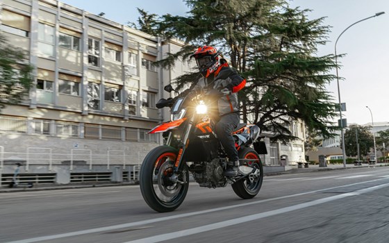 Gebrauchtmotorrad Ducati Hypermotard 698 Mono - Bild 3