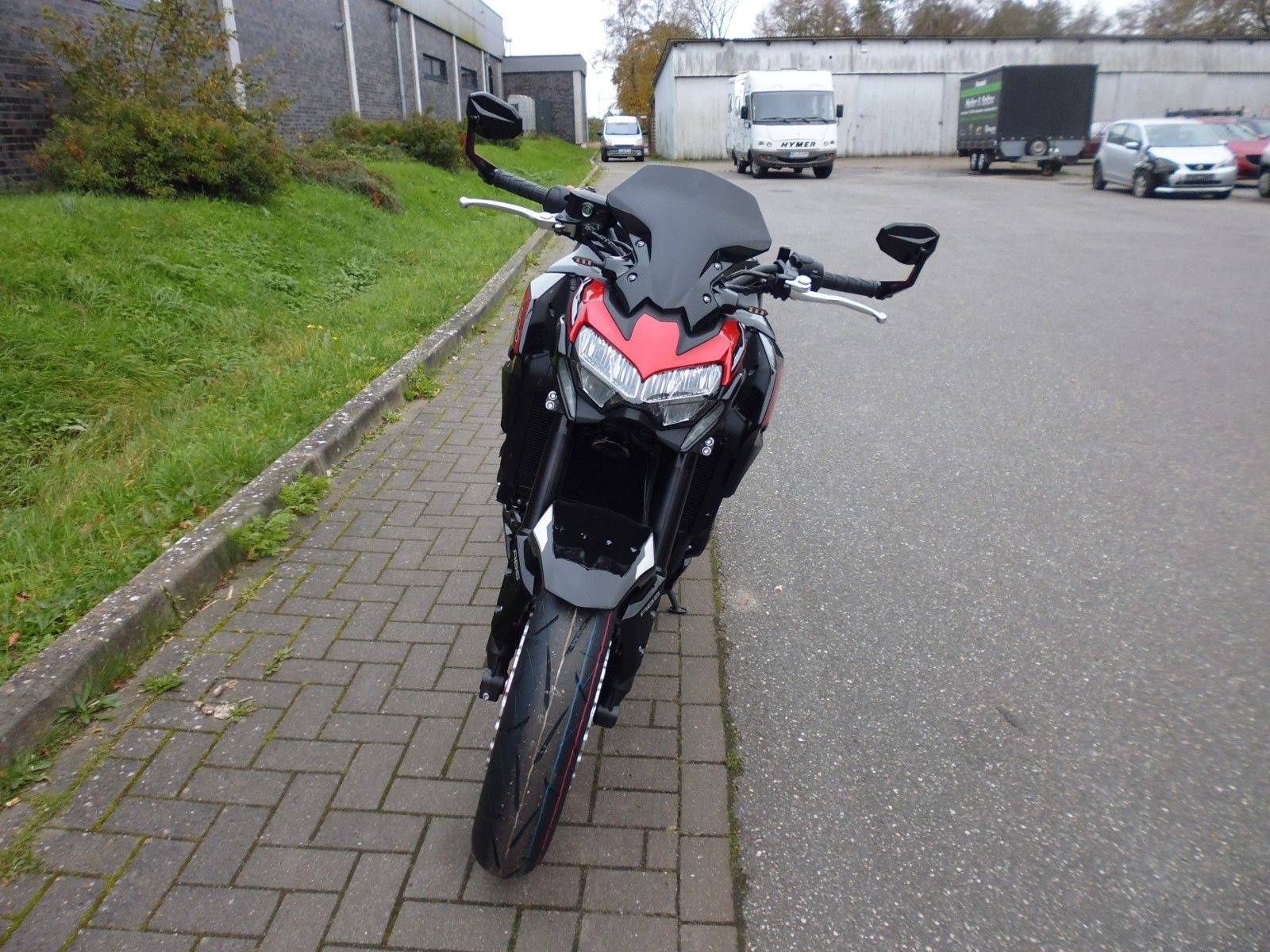 Motorrad Kawasaki Z900 sofort verfügbar, Modell 2024!, Baujahr