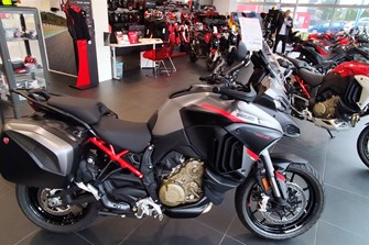 Ducati Multistrada V4 S Grand Tour