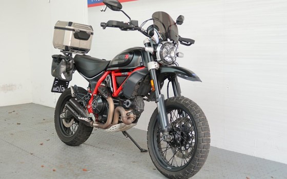 Gebrauchtmotorrad Ducati Scrambler Desert Sled - Bild 10