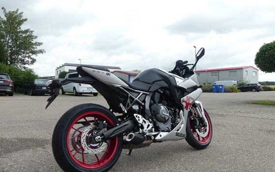 Neufahrzeug Suzuki GSX-8R - Bild 24