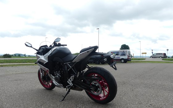 Neufahrzeug Suzuki GSX-8R - Bild 22