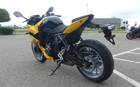 Neufahrzeug Suzuki GSX-8R - Bild 6