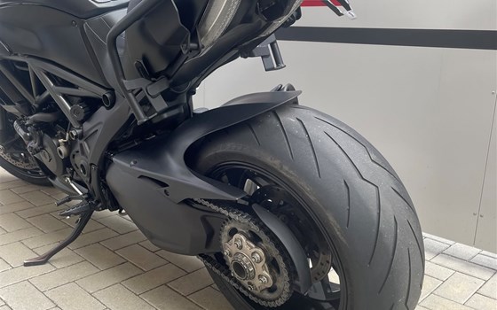 Gebrauchtmotorrad Ducati Diavel 1200 - Bild 9