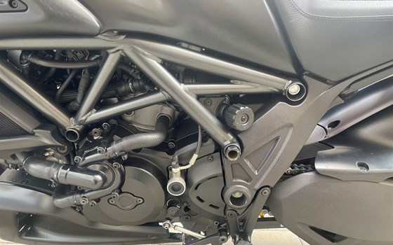 Gebrauchtmotorrad Ducati Diavel 1200 - Bild 4
