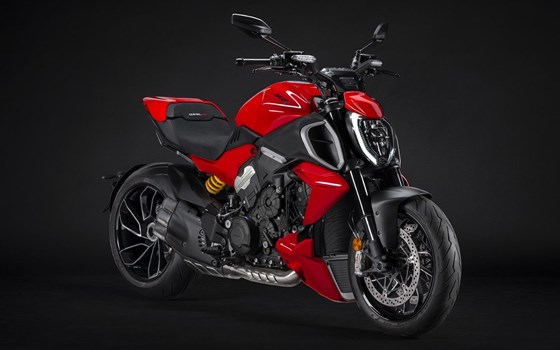 Neufahrzeug Ducati Diavel V4 - Bild 1