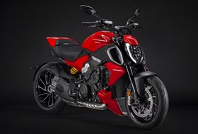 Ducati Diavel V4