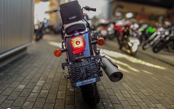 Gebrauchtmotorrad United Motors UM Renegade Commando 125 - Bild 4