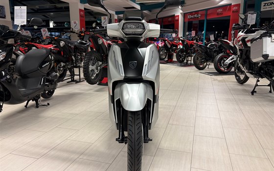 Neufahrzeug Peugeot Tweet 50 GT - Bild 2