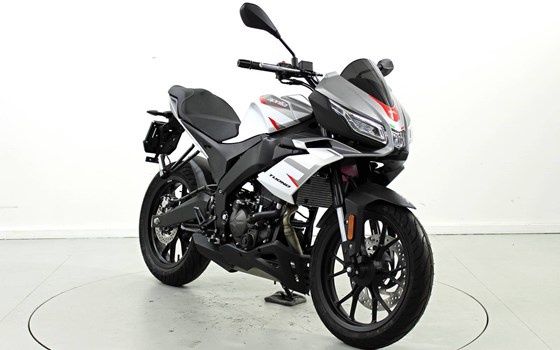 Neufahrzeug Aprilia Tuono 125 - Bild 2