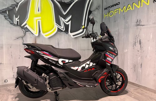 Neumotorrad Aprilia SR GT Replica 125
