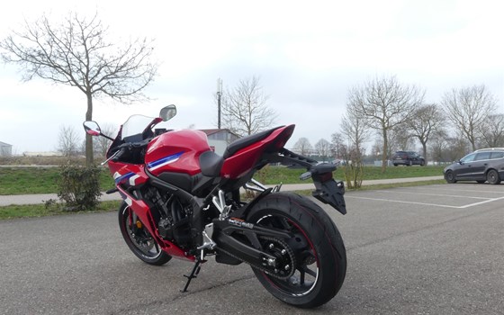 Neufahrzeug Honda CBR650R E-Clutch - Bild 9