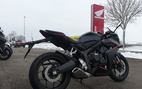 Neufahrzeug Honda CBR650R E-Clutch - Bild 4