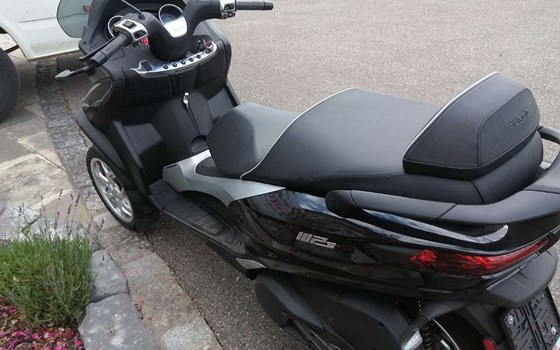 Gebrauchtmotorrad Piaggio MP3 500 hpe Business - Bild 2 Gebrauchtmotorrad Piaggio MP3 500 hpe Business - Bild 2