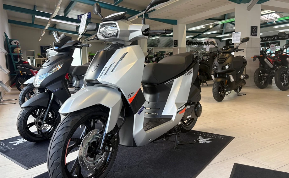 Angebot Peugeot Tweet 125 GT Bild 7: Angebot Peugeot Tweet 125 GT
