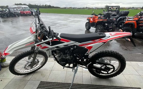 Neufahrzeug Beta RR 50 Enduro - Bild 2 Neufahrzeug Beta RR 50 Enduro - Bild 2