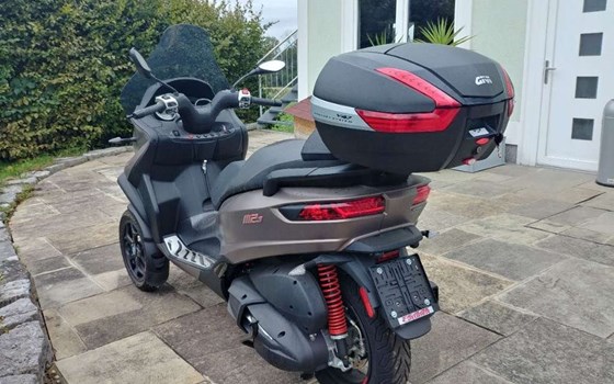 Neufahrzeug Piaggio MP3 500 hpe Sport - Bild 2 Neufahrzeug Piaggio MP3 500 hpe Sport - Bild 2