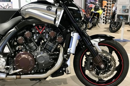 Yamaha V-MAX