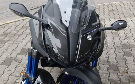 Gebrauchtmotorrad Yamaha Niken - Bild 2