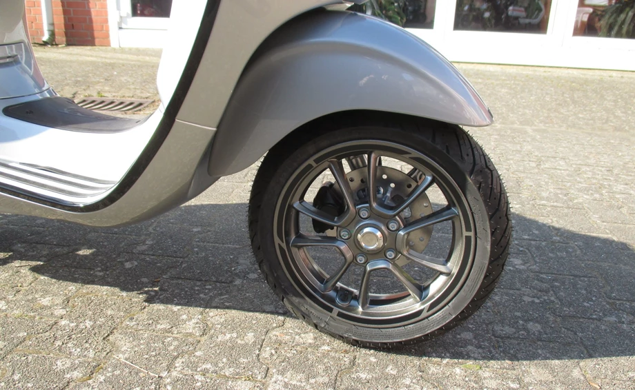 Angebot Vespa Elettrica Bild 14: Angebot Vespa Elettrica