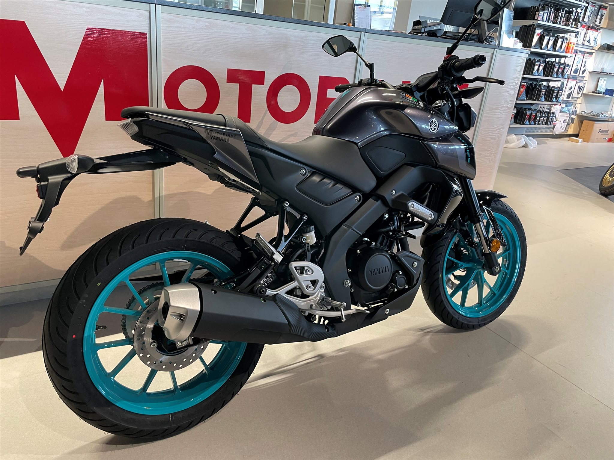 Motorrad Yamaha MT-125 neue Farbe 2024, Baujahr: 2024, 0 km , Preis:  5.490,00 EUR. aus Bayern