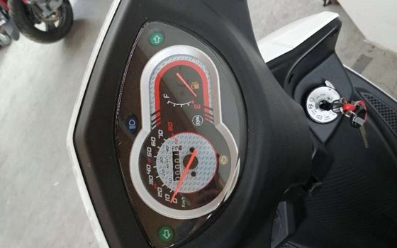 Neufahrzeug Sym Orbit 50 - Bild 3 Neufahrzeug Sym Orbit 50 - Bild 3