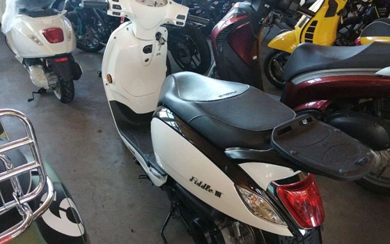Gebrauchtmotorrad Sym Fiddle III 125 - Bild 2 Gebrauchtmotorrad Sym Fiddle III 125 - Bild 2