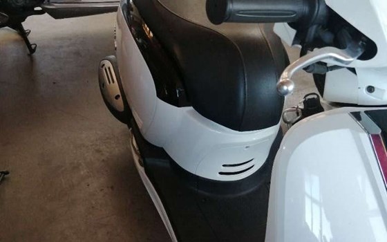 Gebrauchtmotorrad Sym Fiddle III 125 - Bild 3 Gebrauchtmotorrad Sym Fiddle III 125 - Bild 3