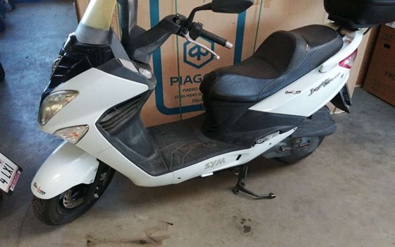 Gebrauchtmotorrad Sym Joyride 125 - Bild 1 Gebrauchtmotorrad Sym Joyride 125 - Bild 1