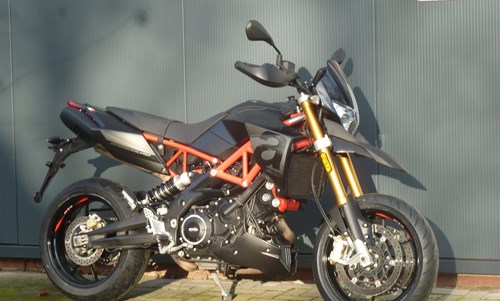 Aprilia Dorsoduro 900