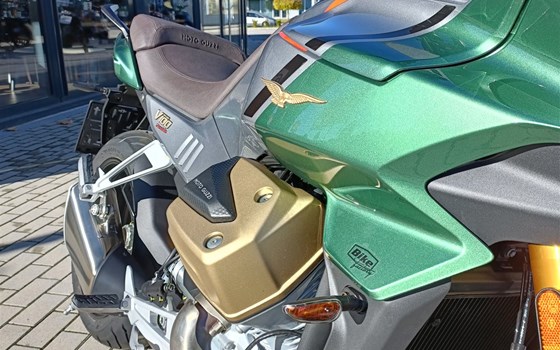 Gebrauchtmotorrad Moto Guzzi V100 Mandello S - Bild 10 Gebrauchtmotorrad Moto Guzzi V100 Mandello S - Bild 10